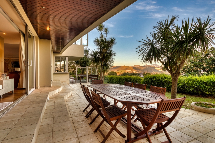 5 Bedroom Property for Sale in Erinvale Golf Estate Western Cape